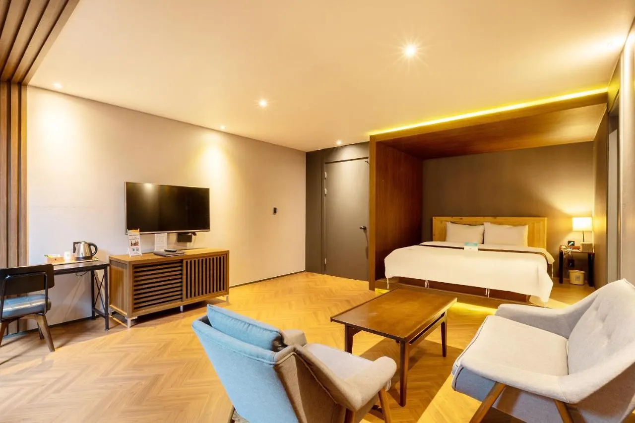 Sorgente Business Hotel Busan 3*,  South Korea