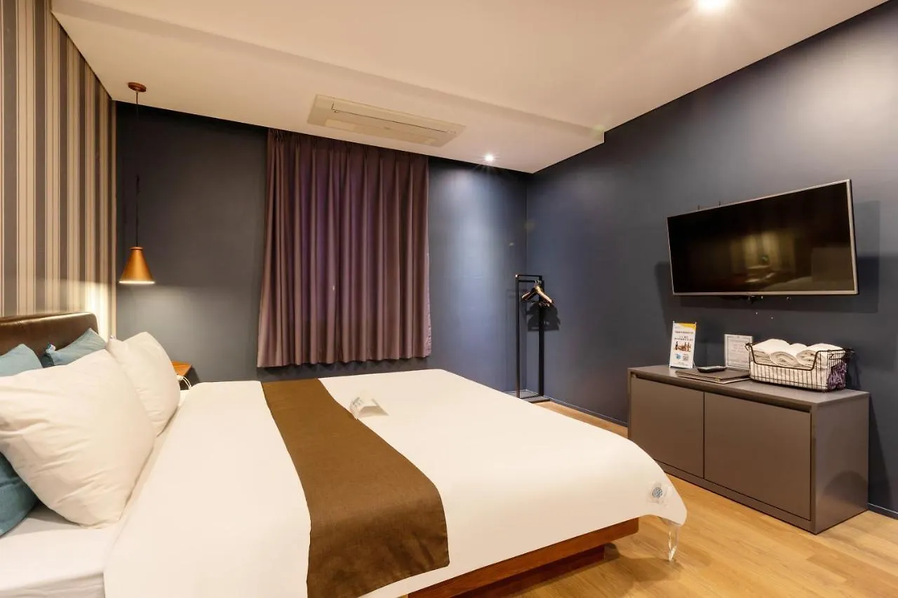 Sorgente Business Hotel Busan 3*,