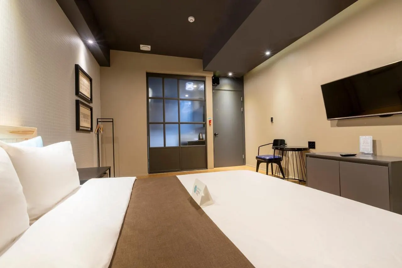Sorgente Business Hotel Busan 3*,